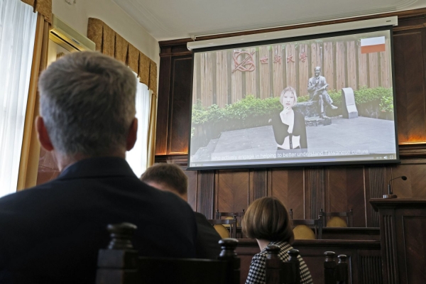 Click to zoom the picture.