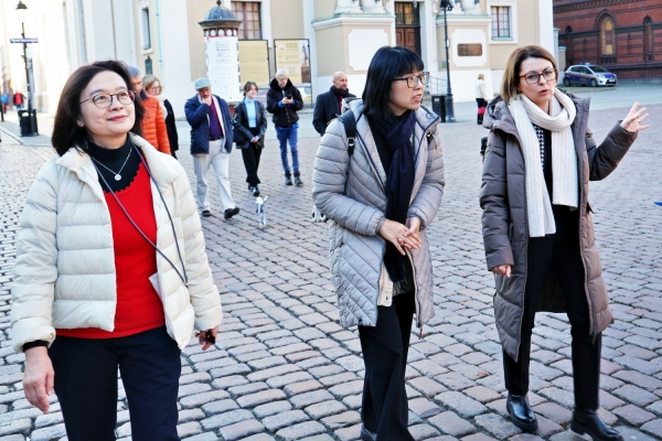 Click to zoom the picture.