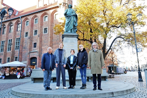 Click to zoom the picture.