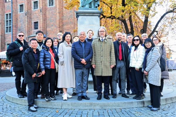 Click to zoom the picture.