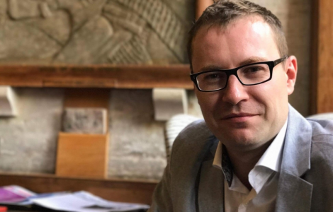 Click to zoom the picture.