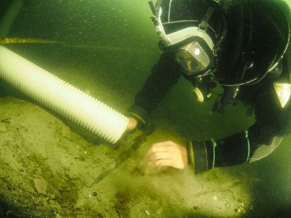 Click to zoom the picture.