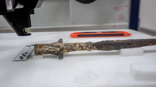 Click to zoom the picture.