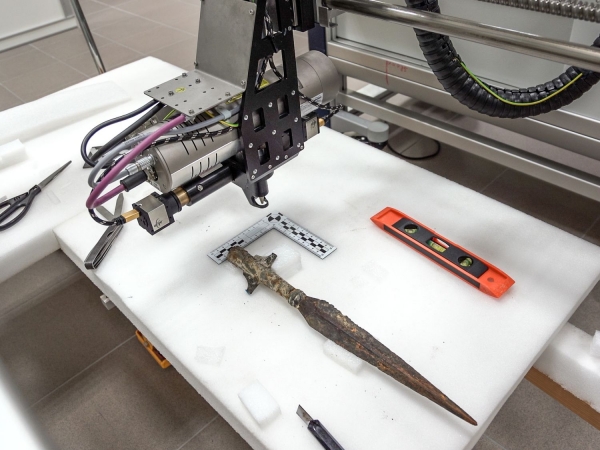 Click to zoom the picture.