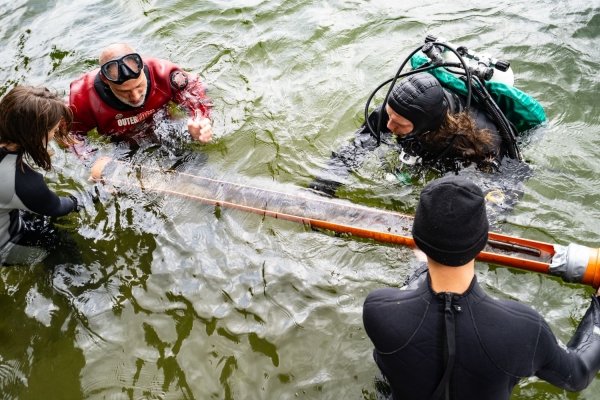 Click to zoom the picture.