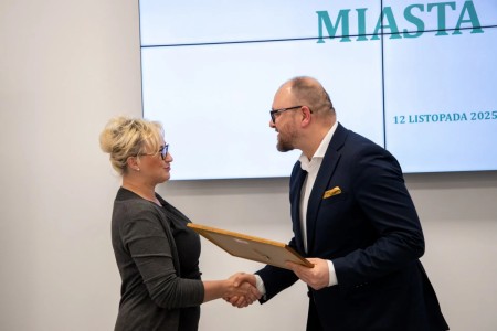 Click to zoom the picture.