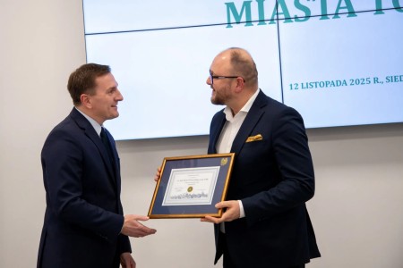 Click to zoom the picture.