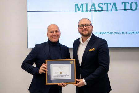 Click to zoom the picture.