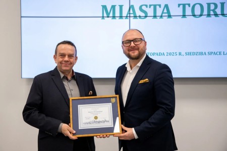 Click to zoom the picture.