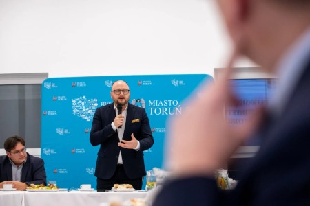 Click to zoom the picture.