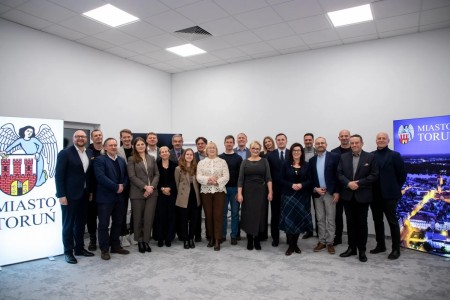 Click to zoom the picture.