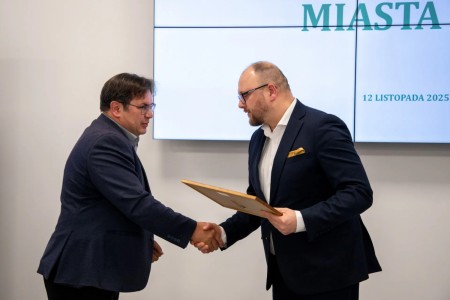 Click to zoom the picture.