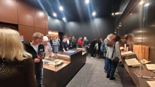 Click to zoom the picture.