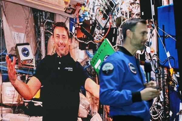 Click to zoom the picture.