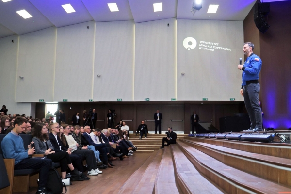 Click to zoom the picture.