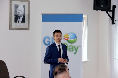 Click to zoom the picture.