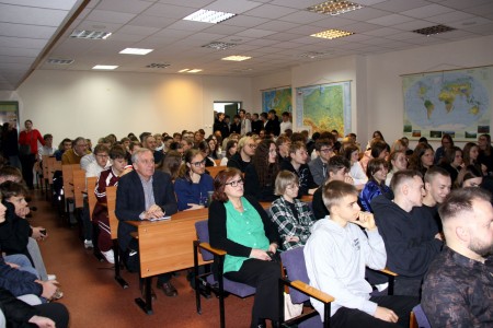 Click to zoom the picture.