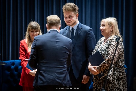 Click to zoom the picture.