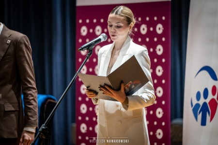 Click to zoom the picture.