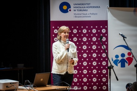 Click to zoom the picture.