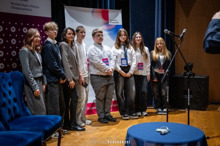 Click to zoom the picture.