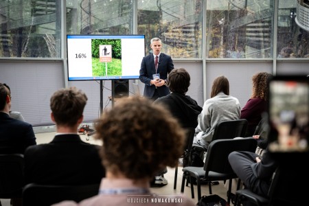 Click to zoom the picture.