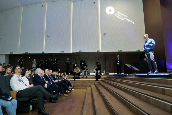 Kliknij, aby powiększyć zdjęcie.