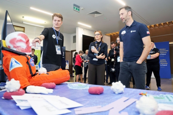 Kliknij, aby powiększyć zdjęcie.