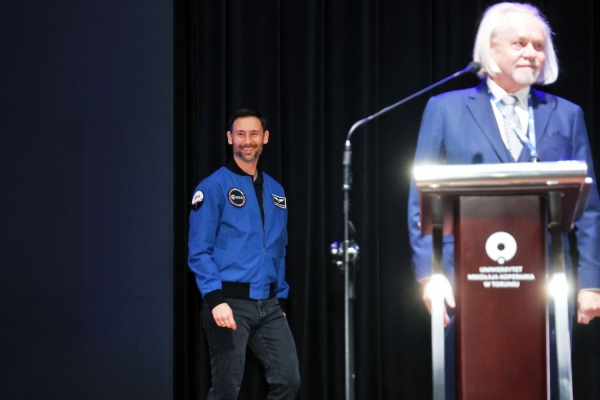 Click to zoom the picture.