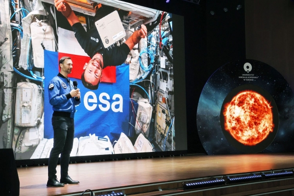 Click to zoom the picture.