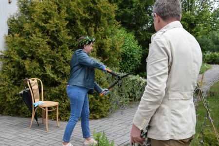 Click to zoom the picture.