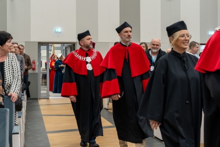 Kliknij, aby powiększyć zdjęcie.