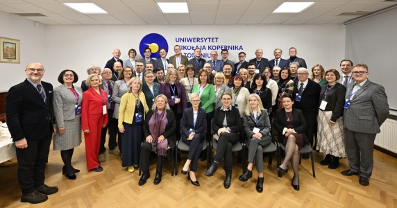 Kliknij, aby powiększyć zdjęcie.