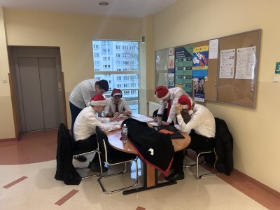 Click to zoom the picture.