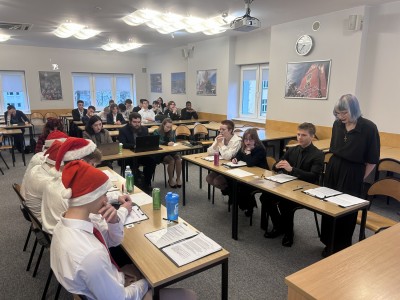 Click to zoom the picture.