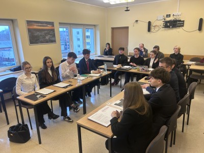 Click to zoom the picture.