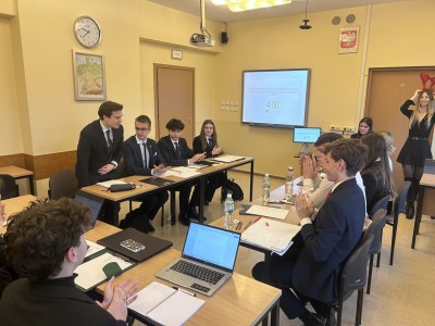 Click to zoom the picture.