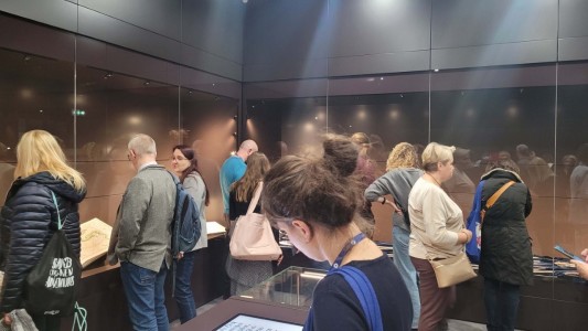 Click to zoom the picture.