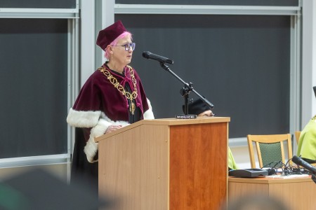 Click to zoom the picture.