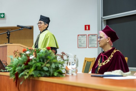 Click to zoom the picture.