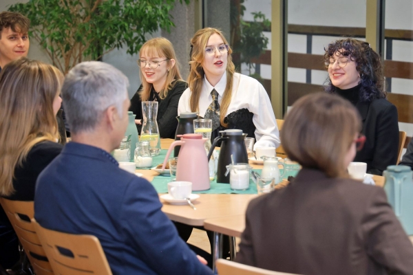 Click to zoom the picture.