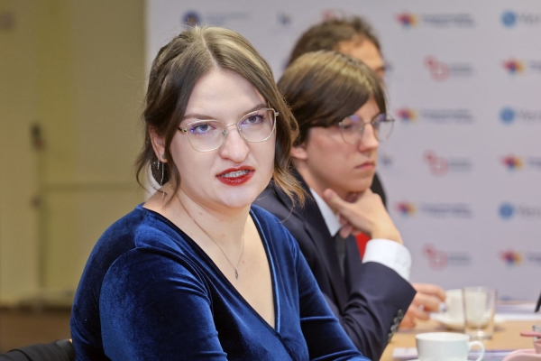 Click to zoom the picture.