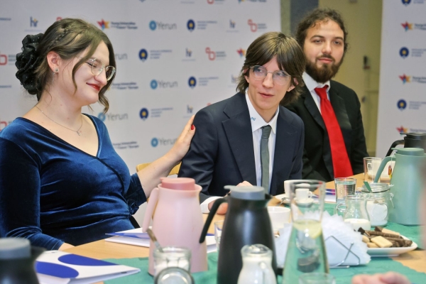 Click to zoom the picture.