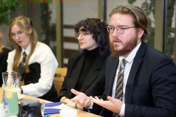 Click to zoom the picture.