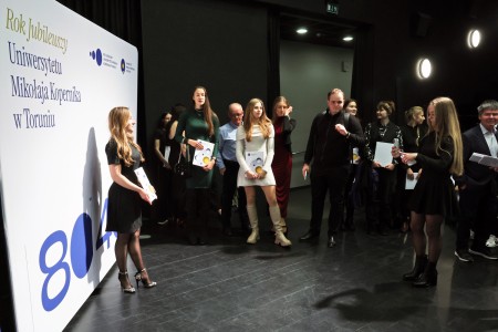 Kliknij, aby powiększyć zdjęcie.