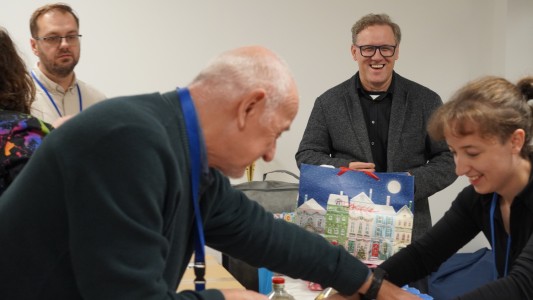 Click to zoom the picture.