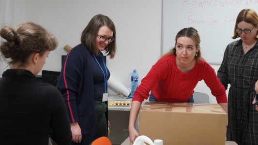 Click to zoom the picture.