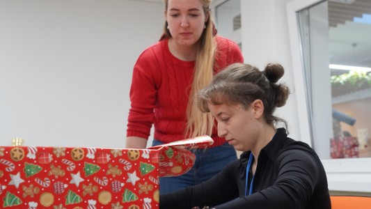 Click to zoom the picture.