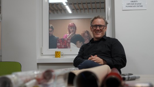 Click to zoom the picture.