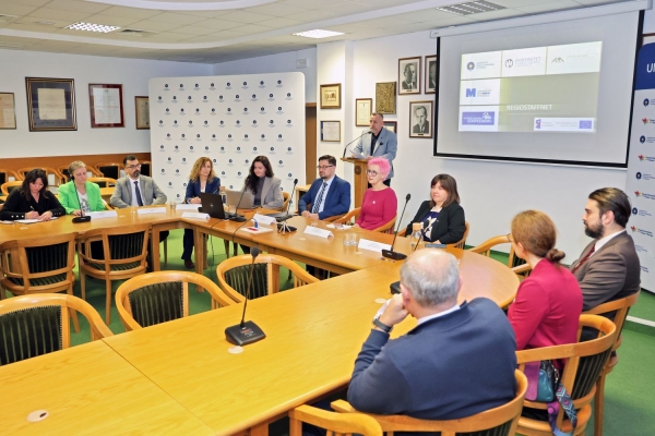 Kliknij, aby powiększyć zdjęcie.